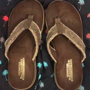 Sketchers foam sandals